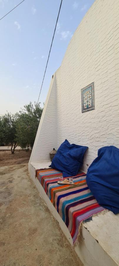 Typique Appartement Houmt El Souk Exterior foto