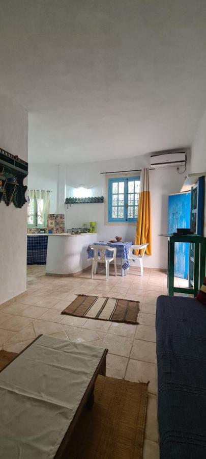 Typique Appartement Houmt El Souk Exterior foto